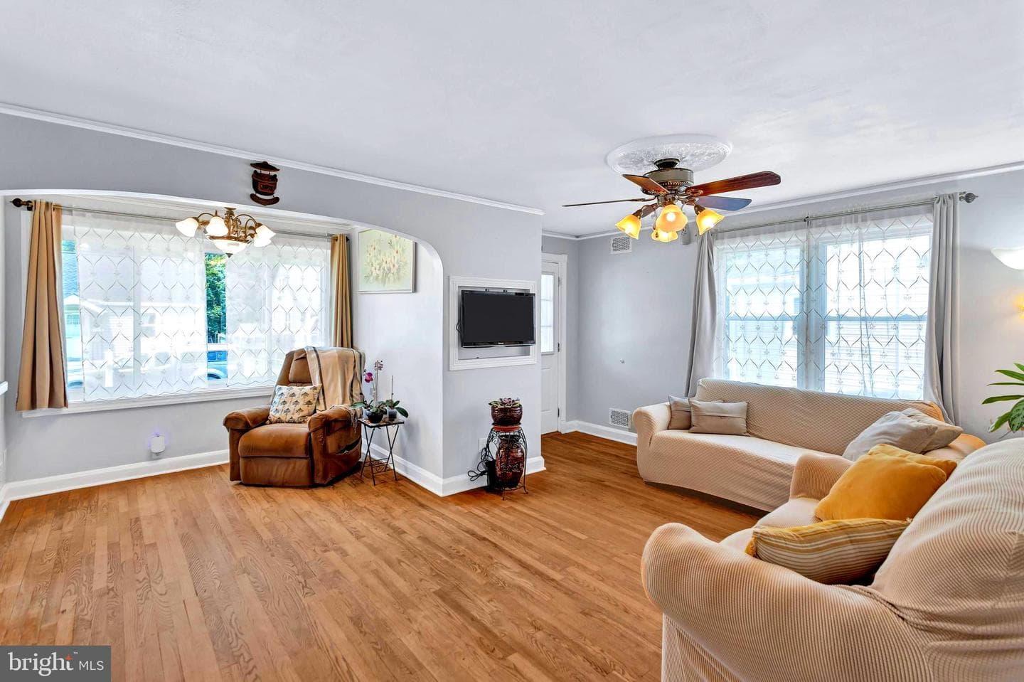605 Newfield Road photo 7