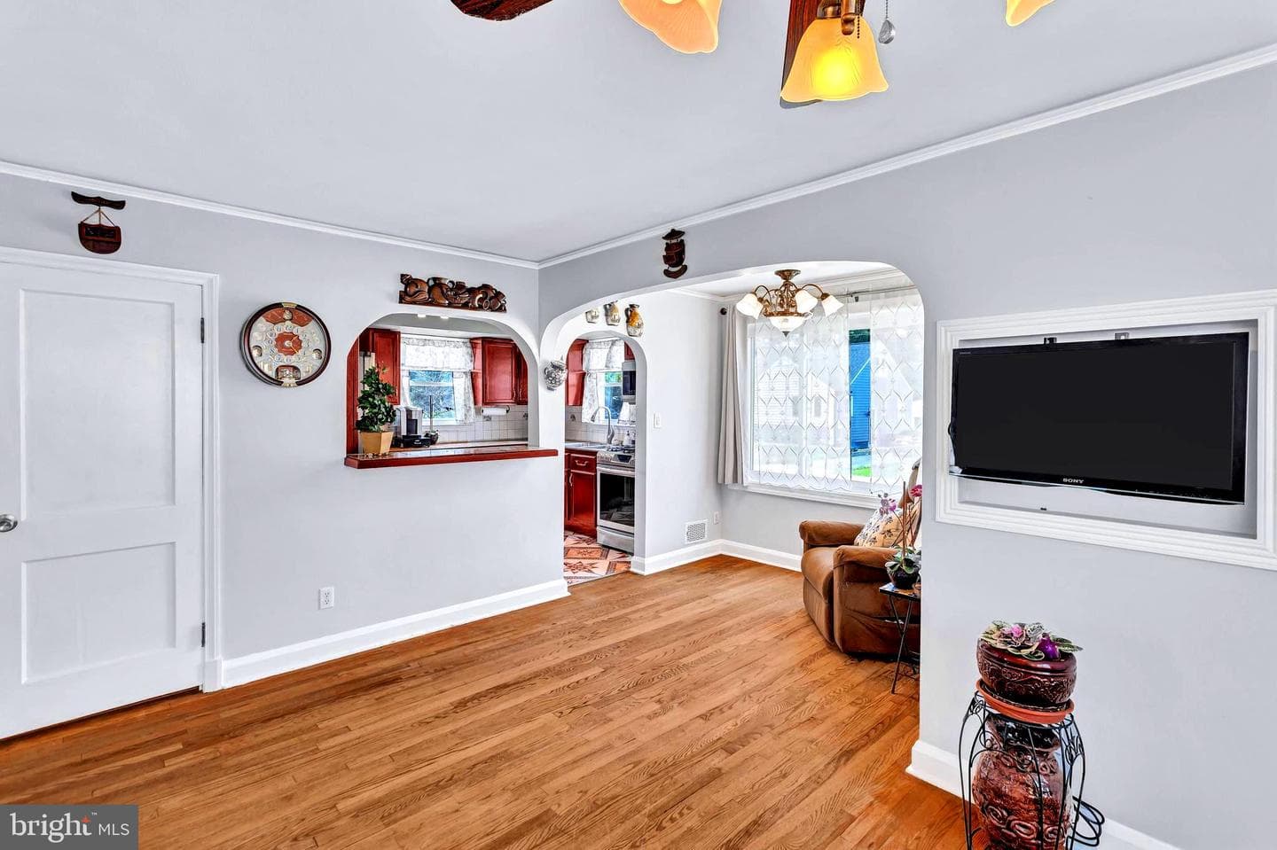 605 Newfield Road photo 9