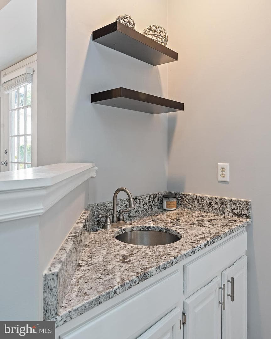 793 Brackley Road photo 5