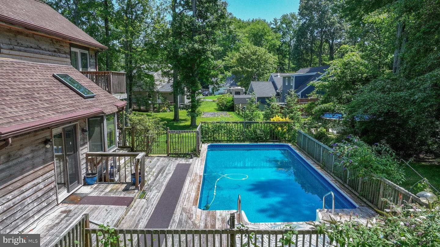 5609 Bay Breeze Court photo 7