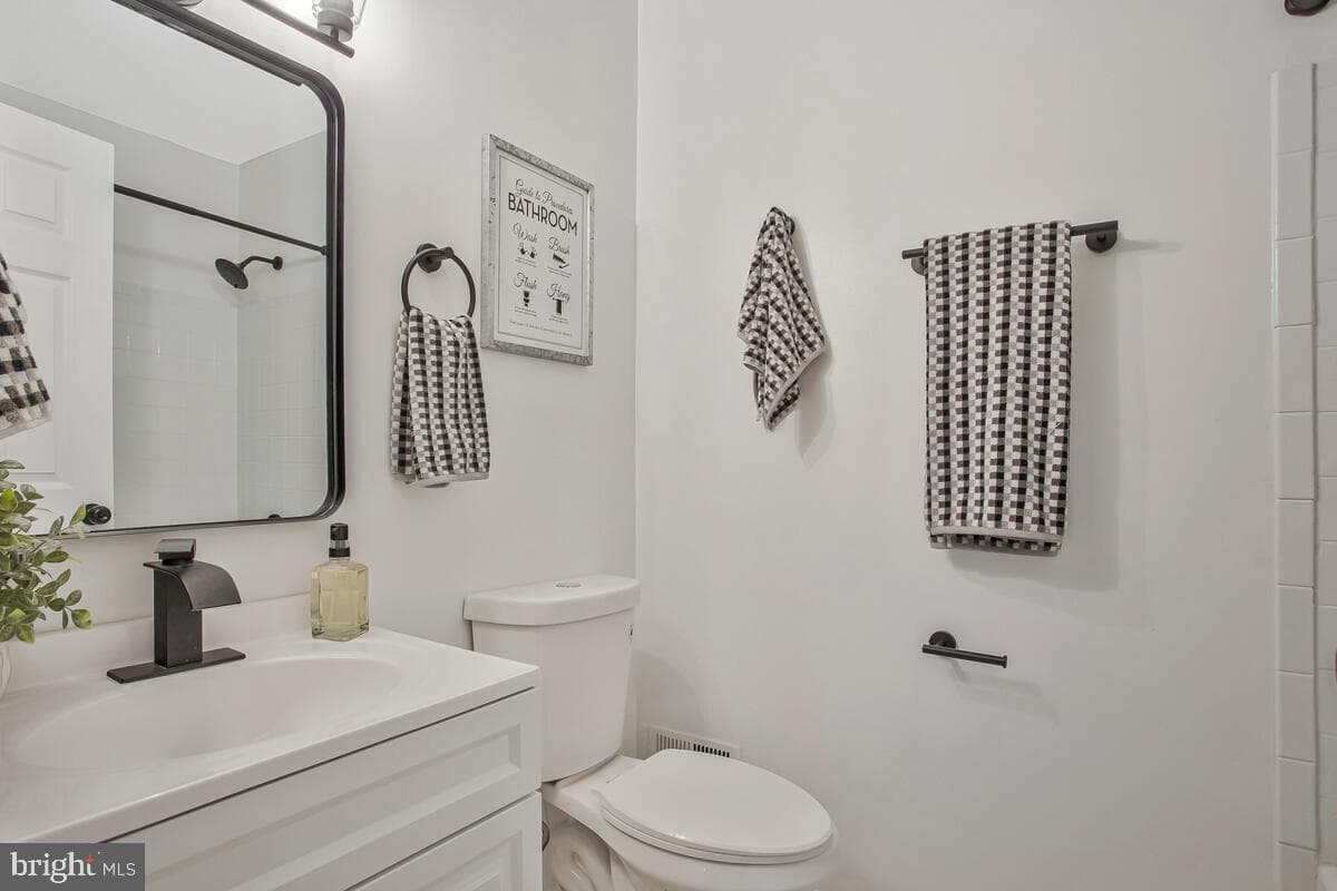 570 Millshire Drive photo 18