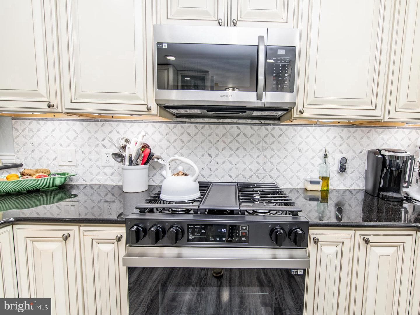 921 W Benning Road photo 19