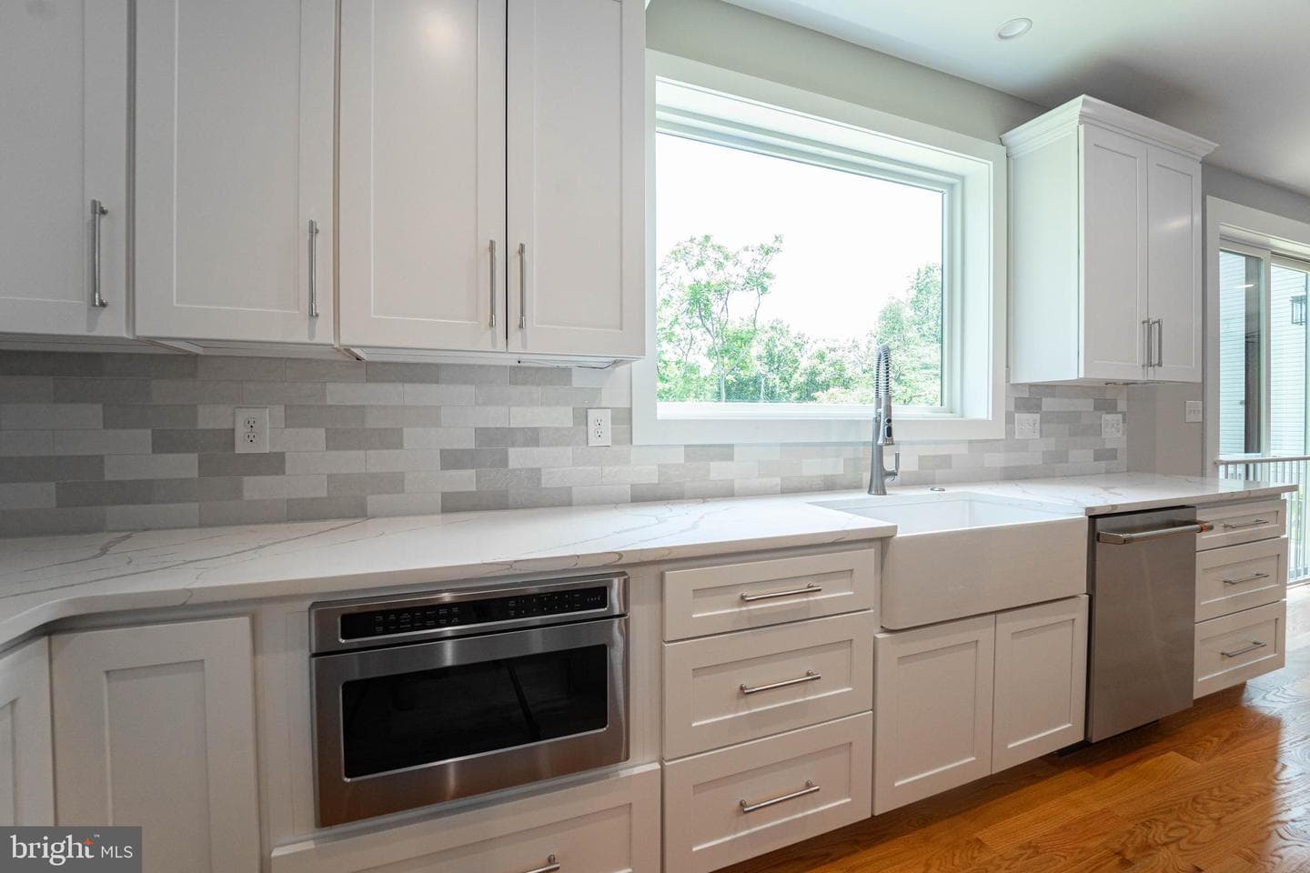 218 Daffodil Road photo 11