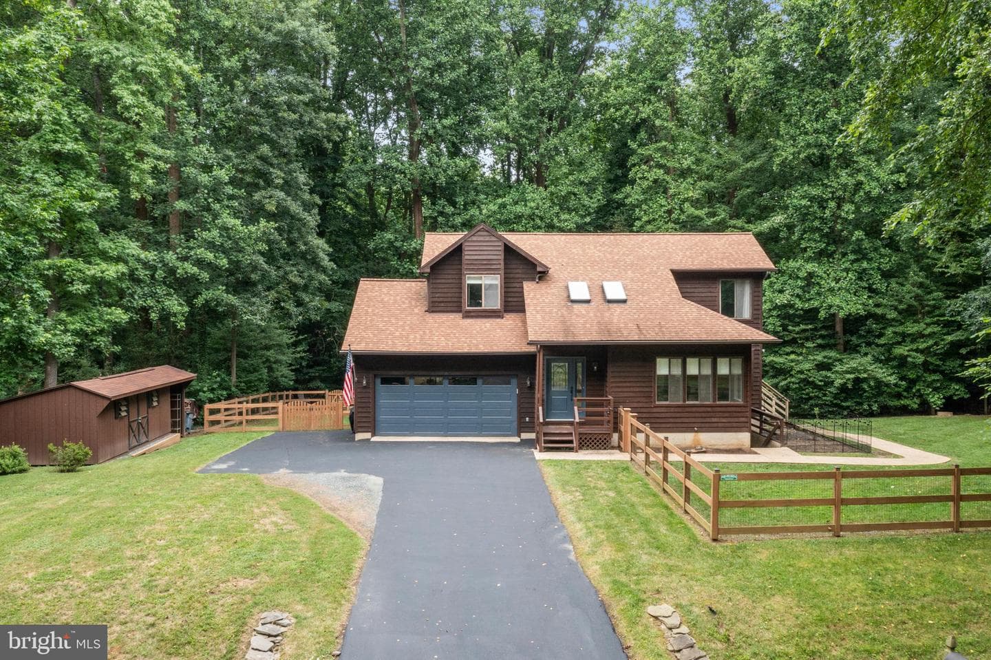 1119 Valentine Creek Drive photo 2