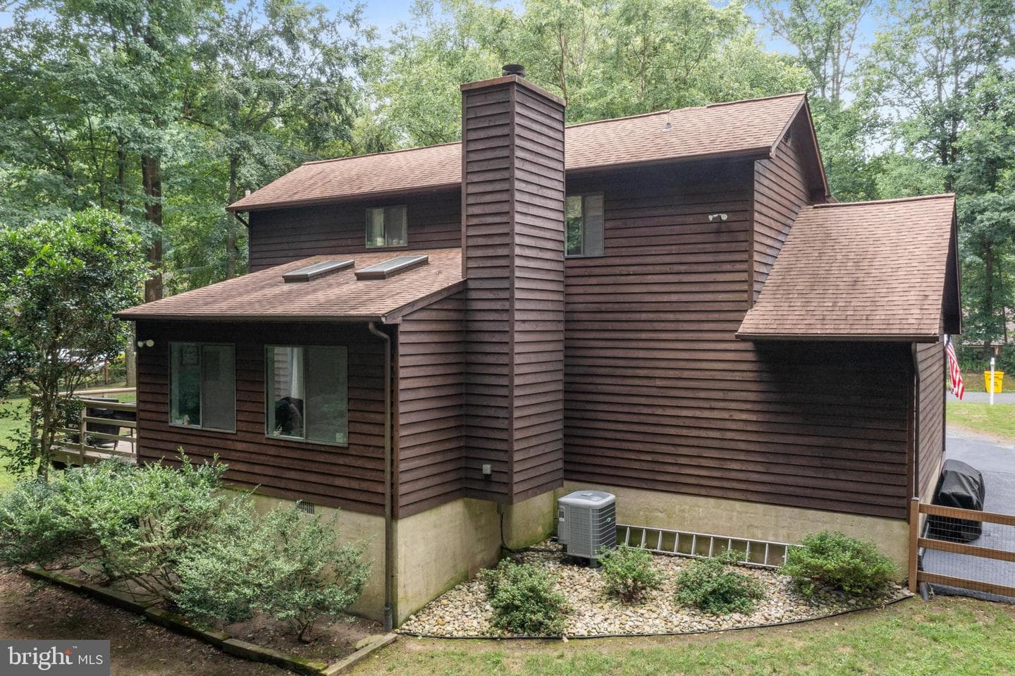 1119 Valentine Creek Drive photo 3