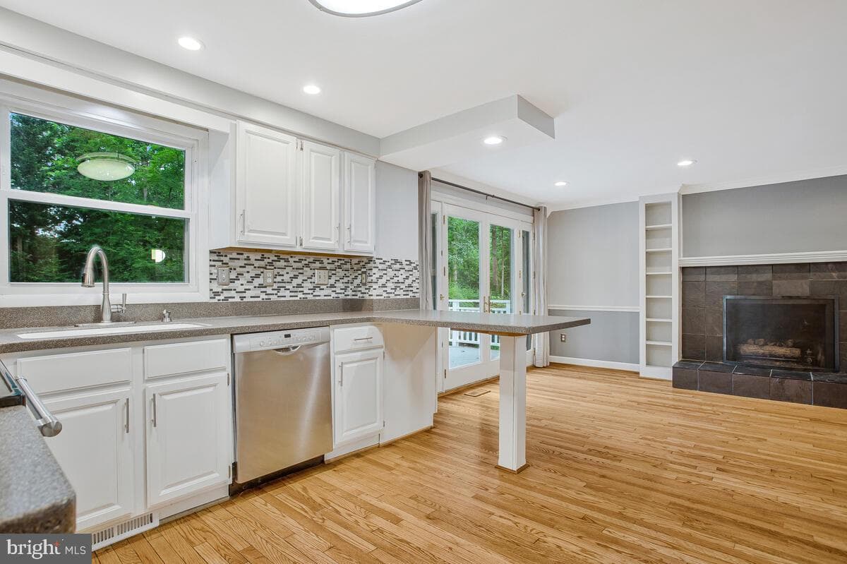 616 Bay Hills Drive photo 6