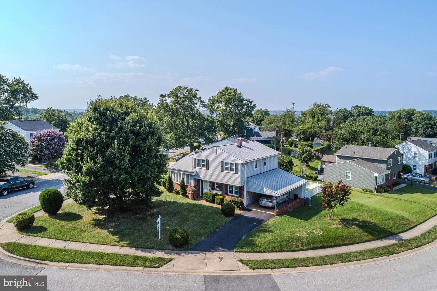 208 Ardmore Road photo 5