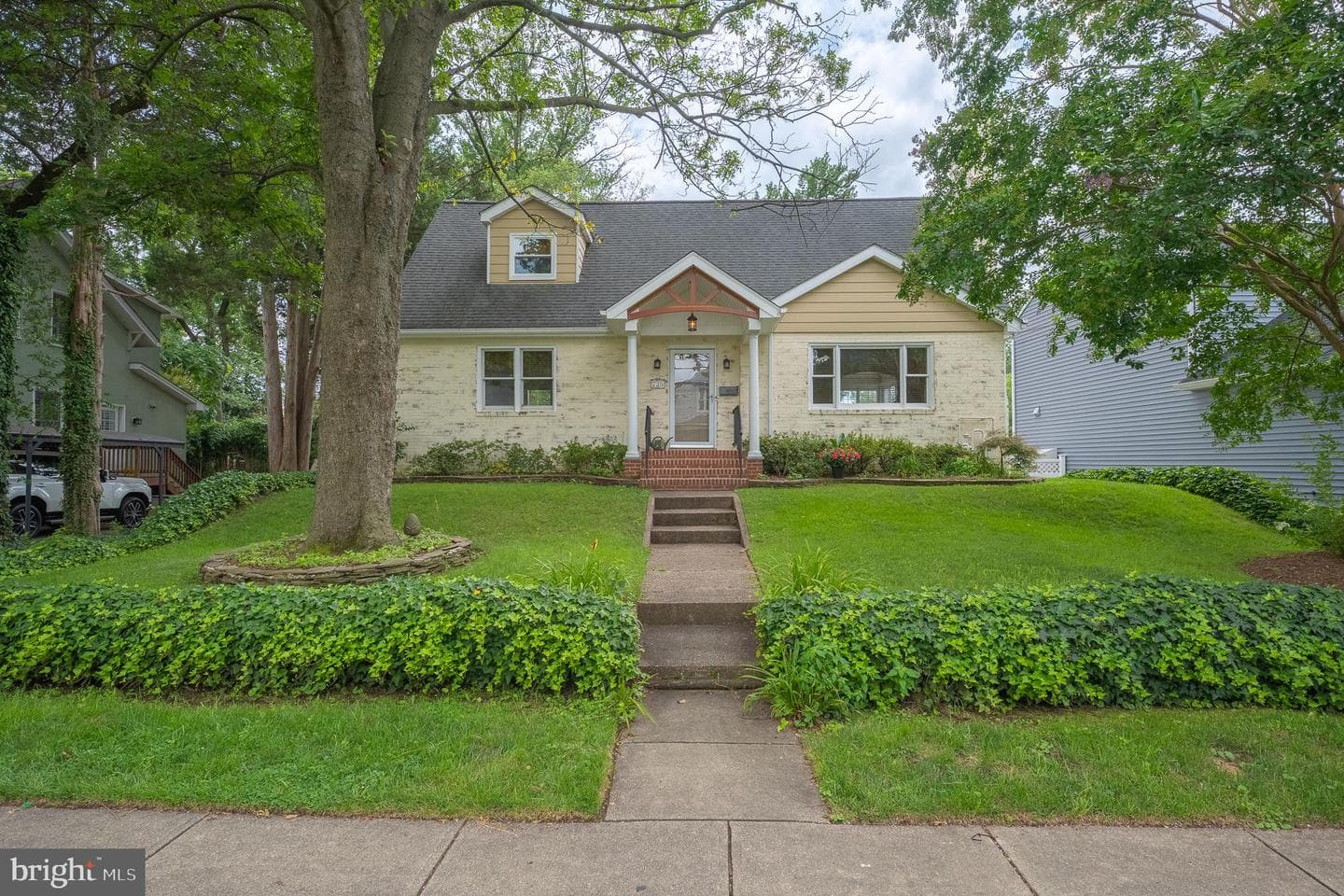 735 Glenwood Street photo 6