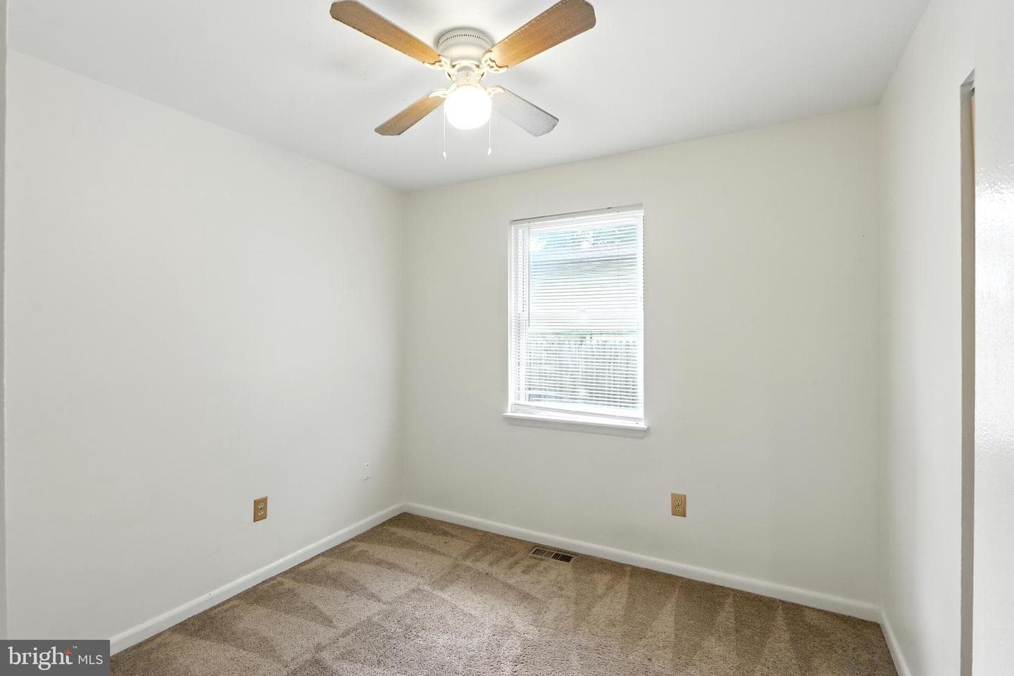 7602 Mcgowan Avenue photo 17