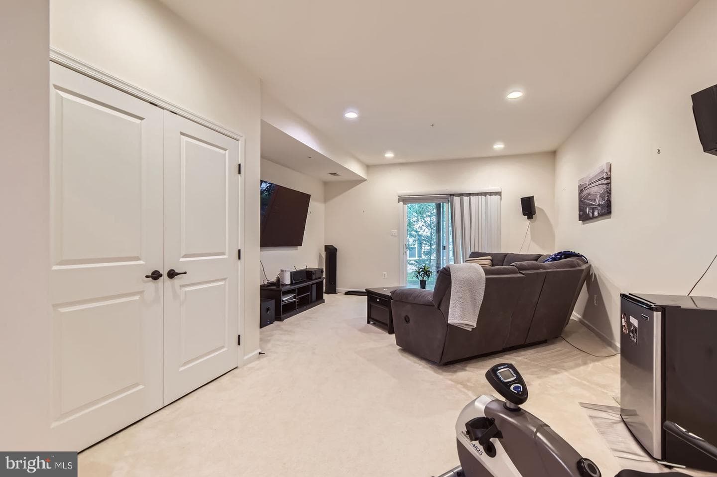 422 Willow Bend Drive photo 24