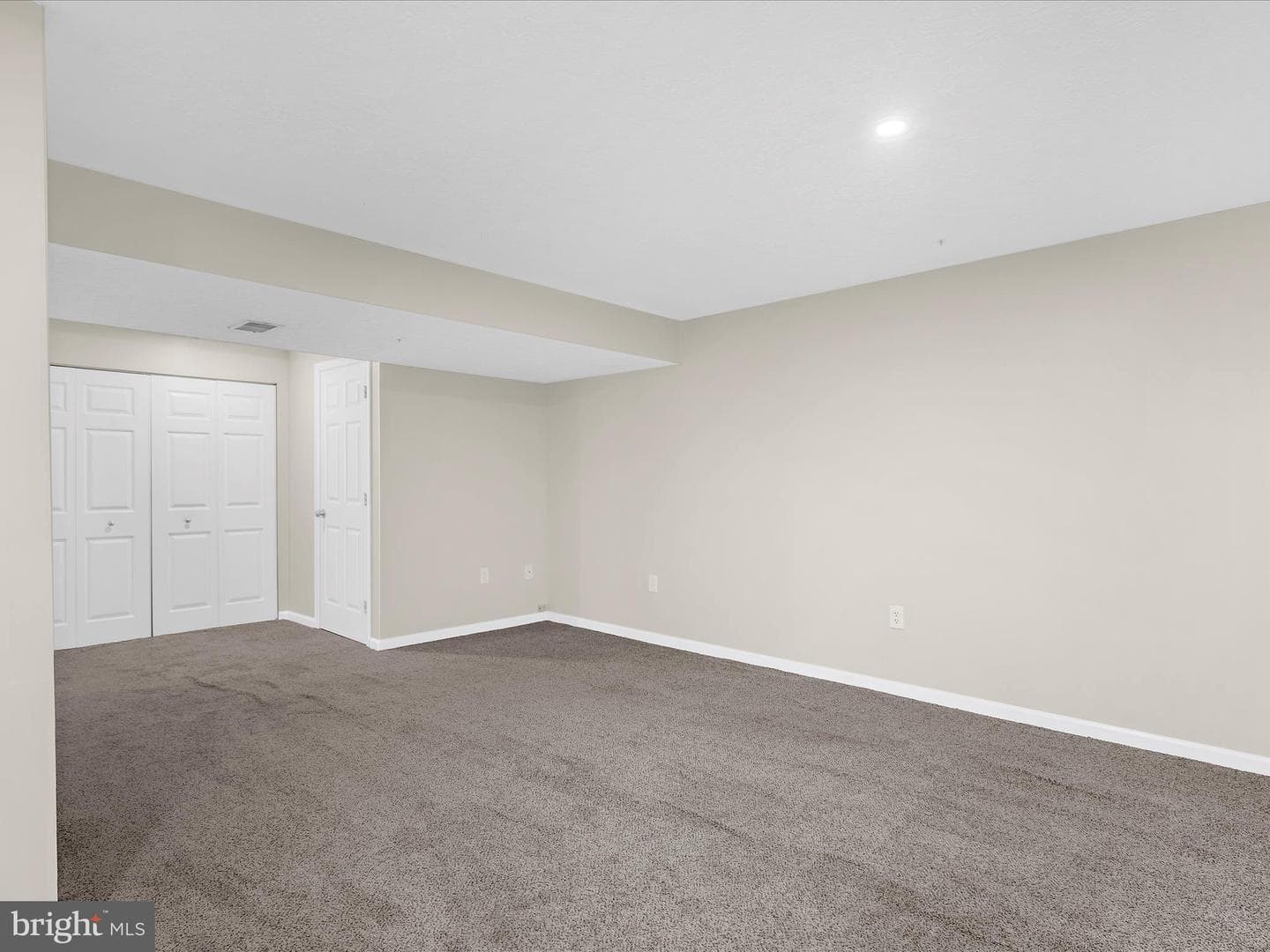 939 Chestnut Manor Ct photo 28