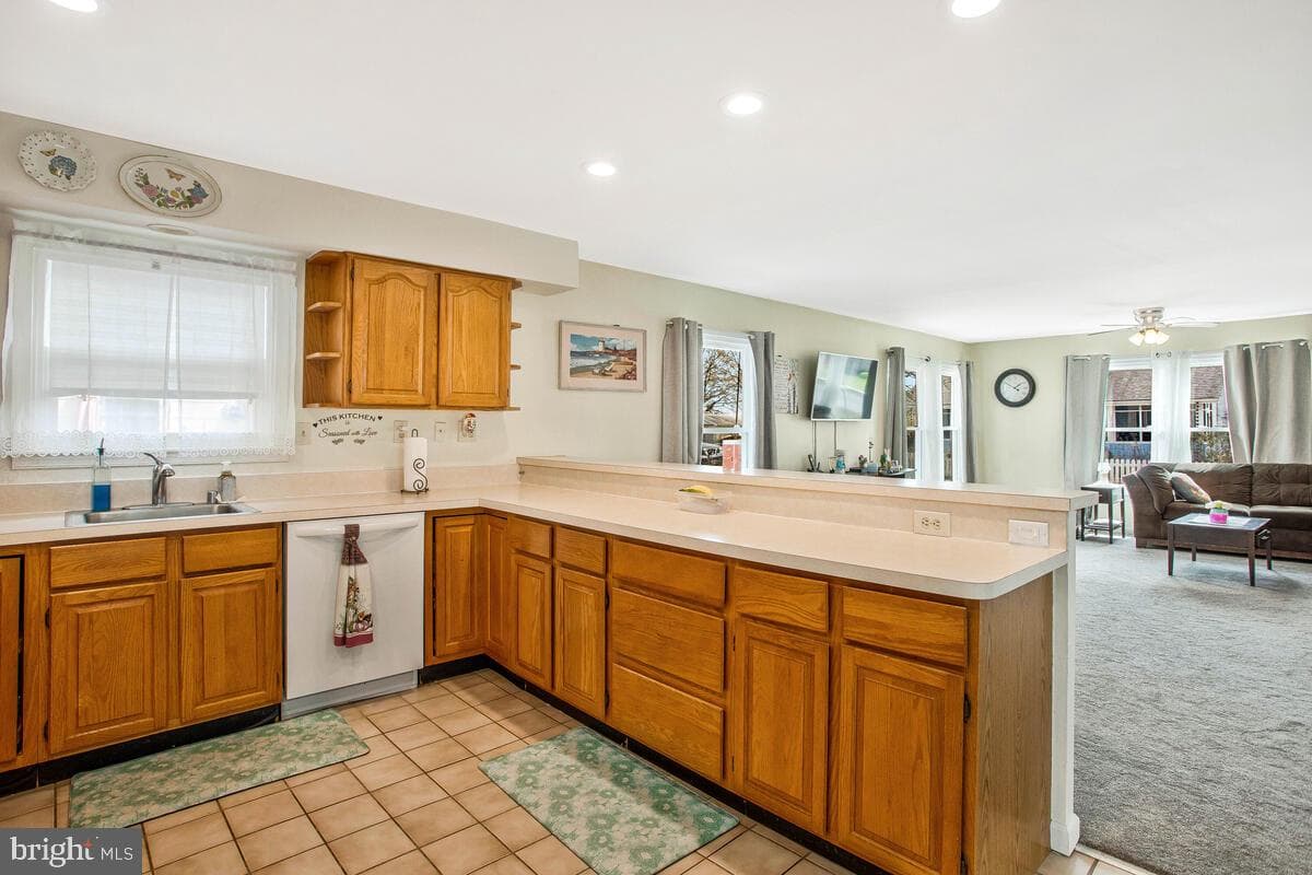 1216 Grove Avenue photo 11