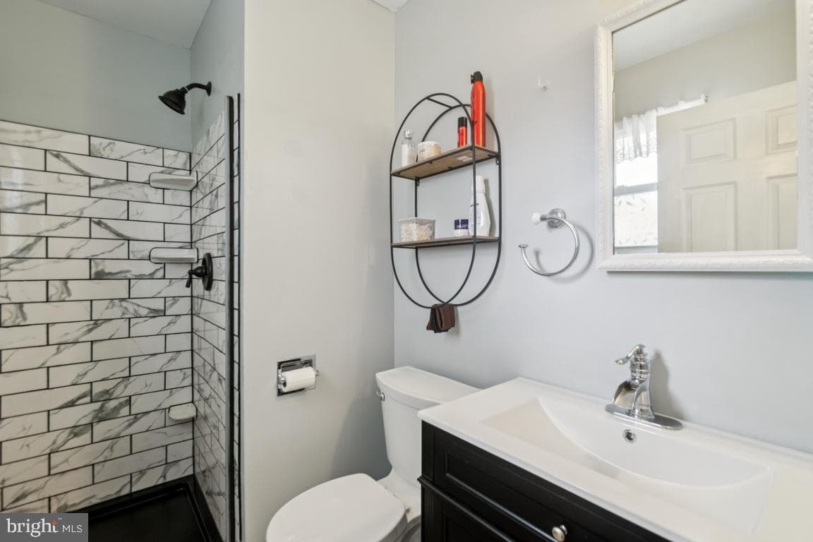831 Shore Drive photo 18