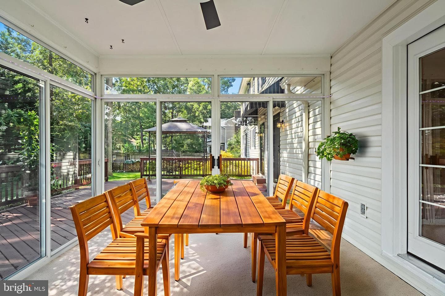 467 Cornwall Court photo 6
