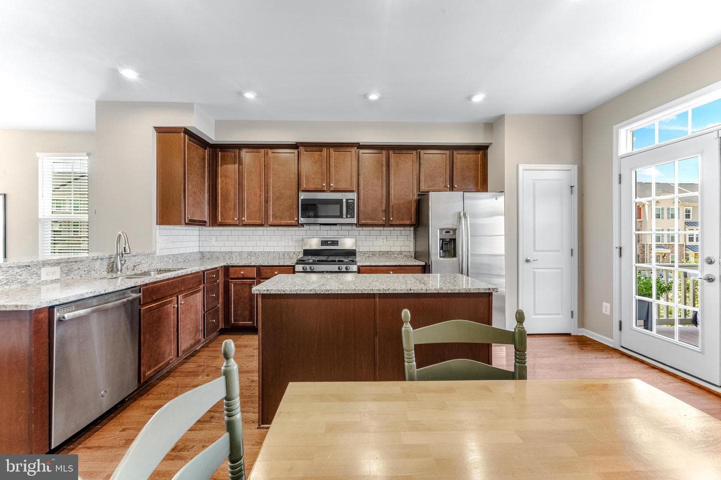 549 Willow Bend Drive photo 33