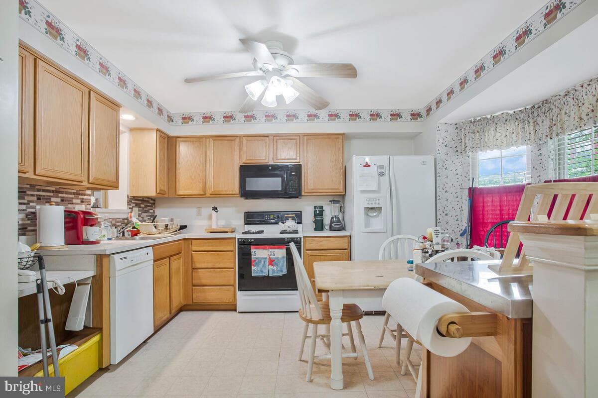 6506 Fable Court photo 3