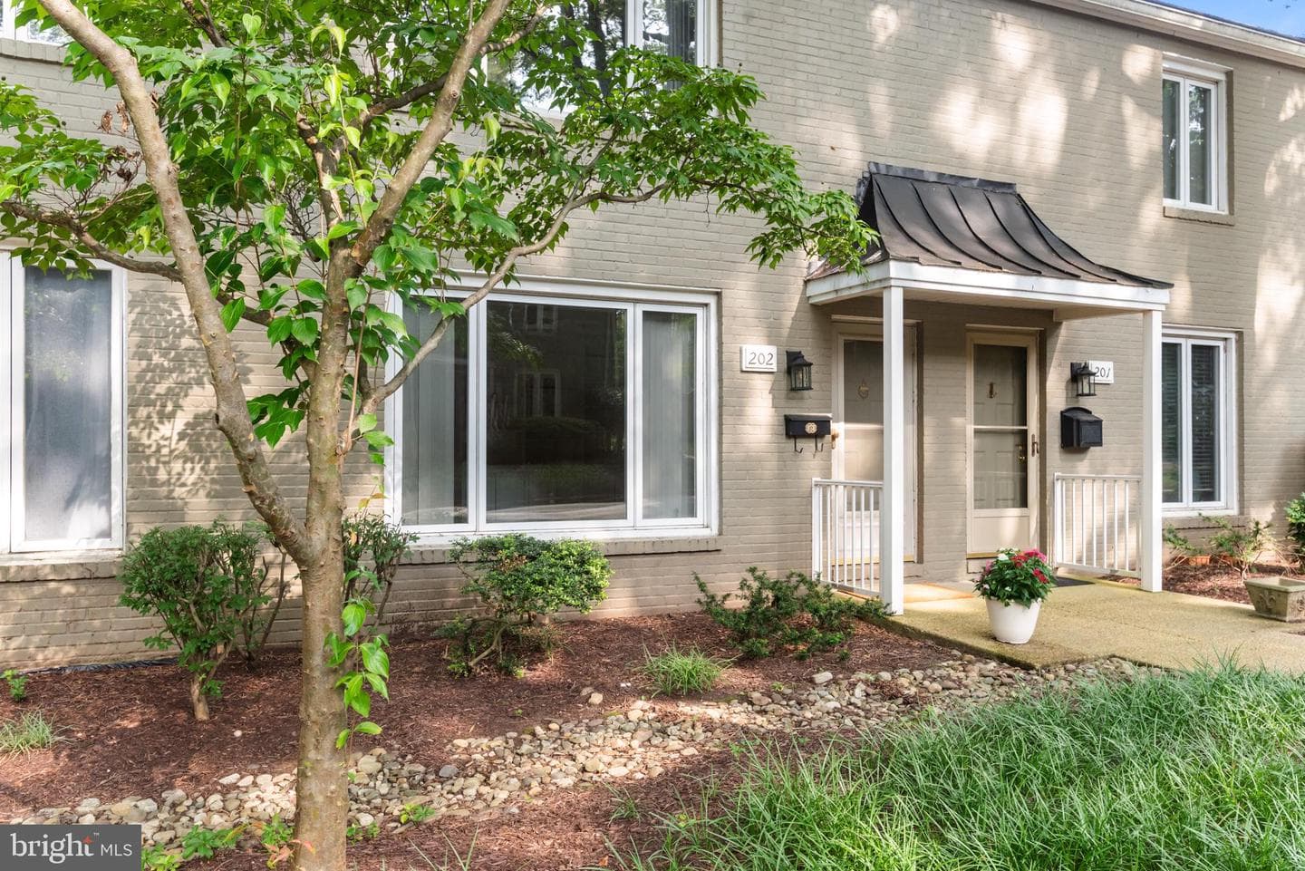 202 Dreams Landing Way photo 1