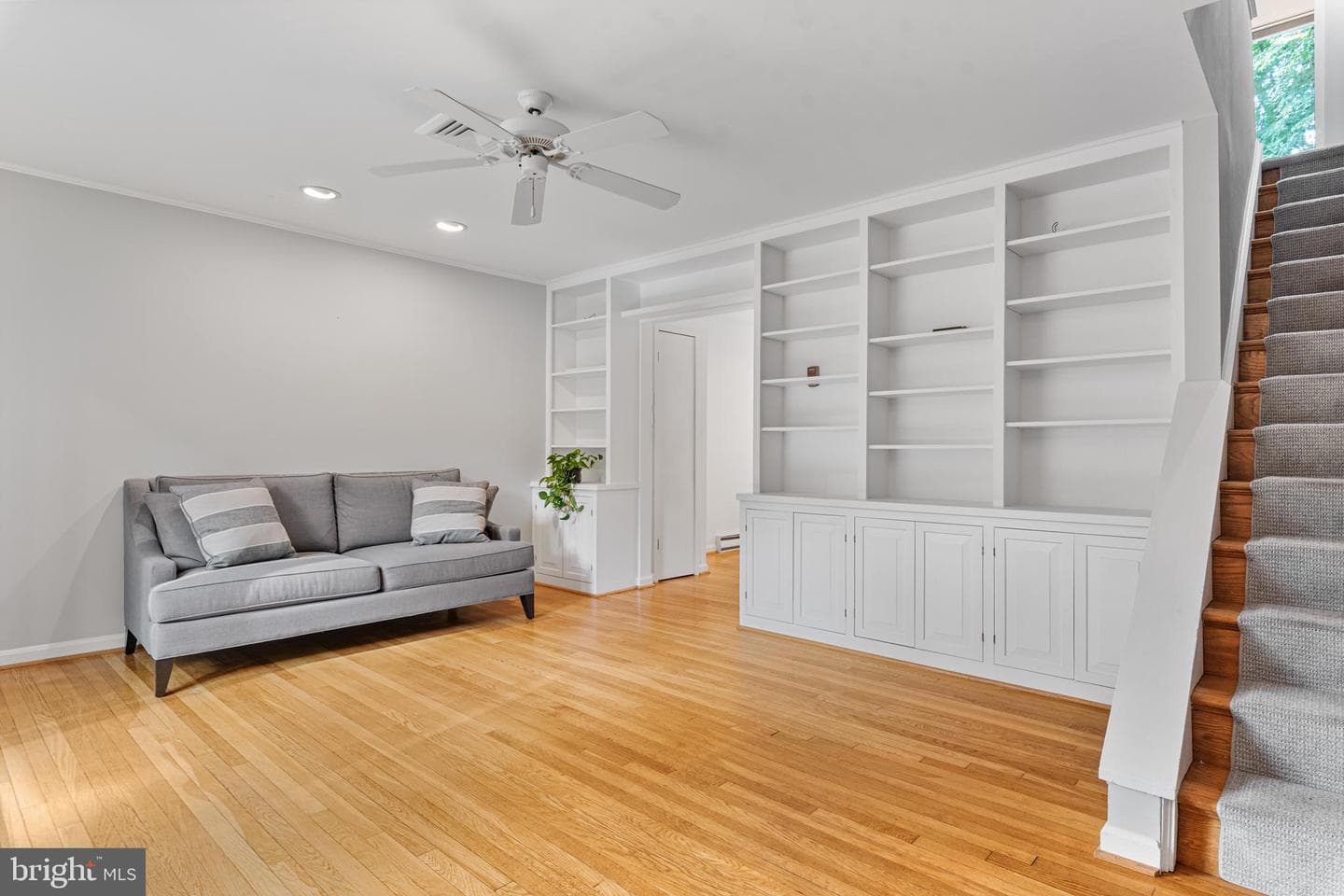 202 Dreams Landing Way photo 5
