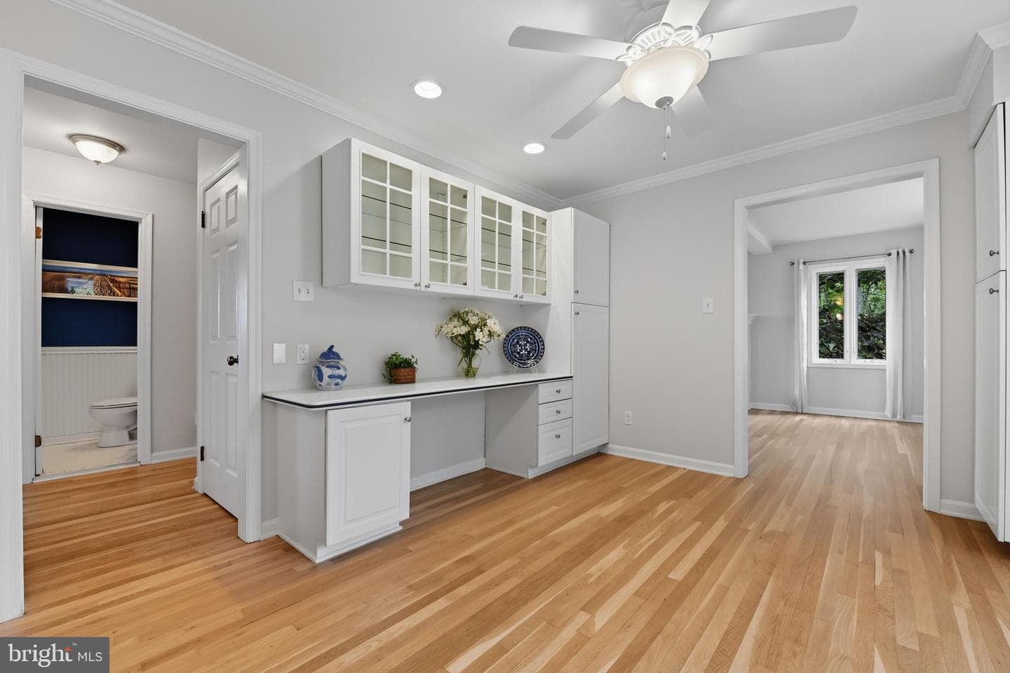 1100 Broadview Drive photo 3