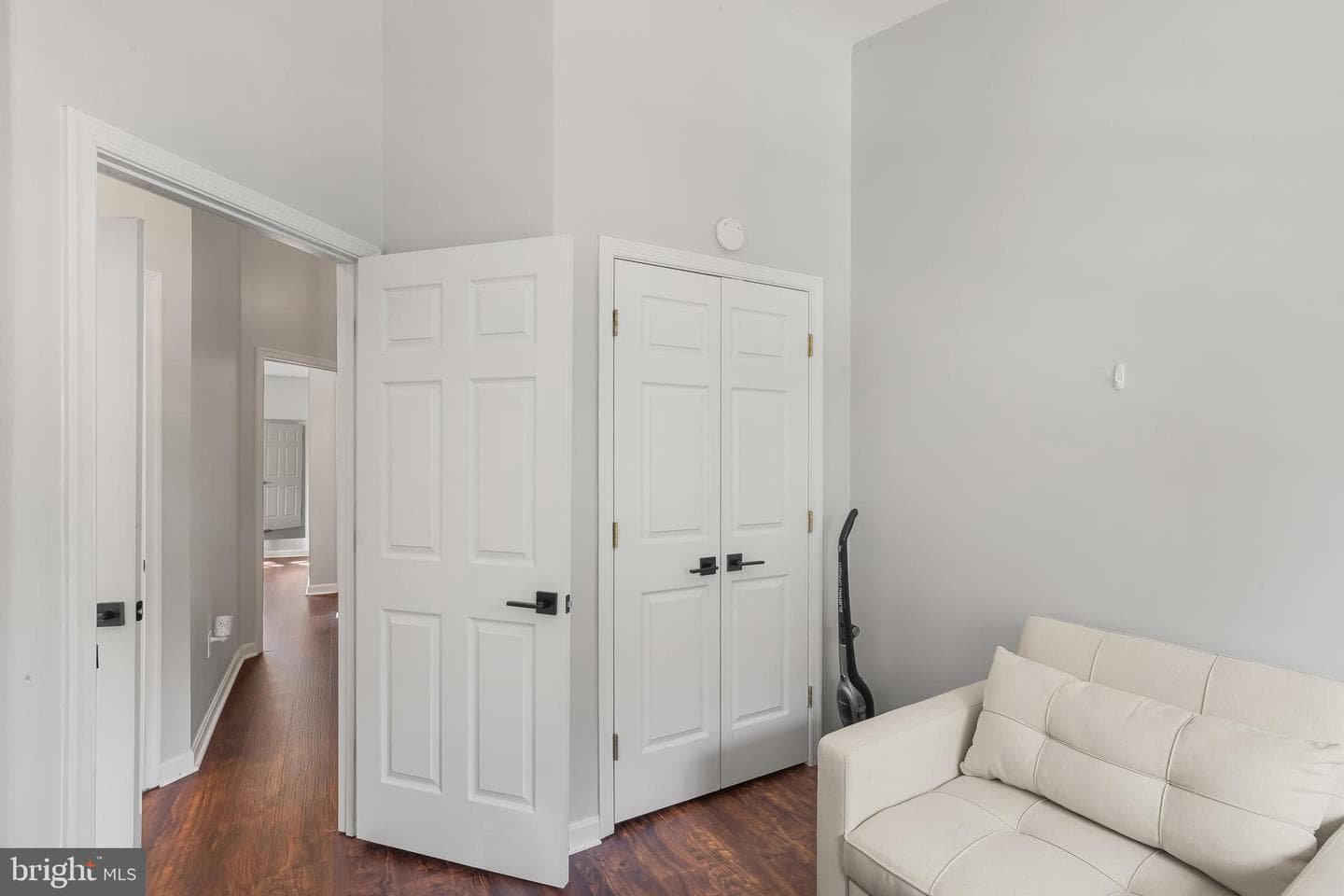 8718 Little Patuxent Court photo 30