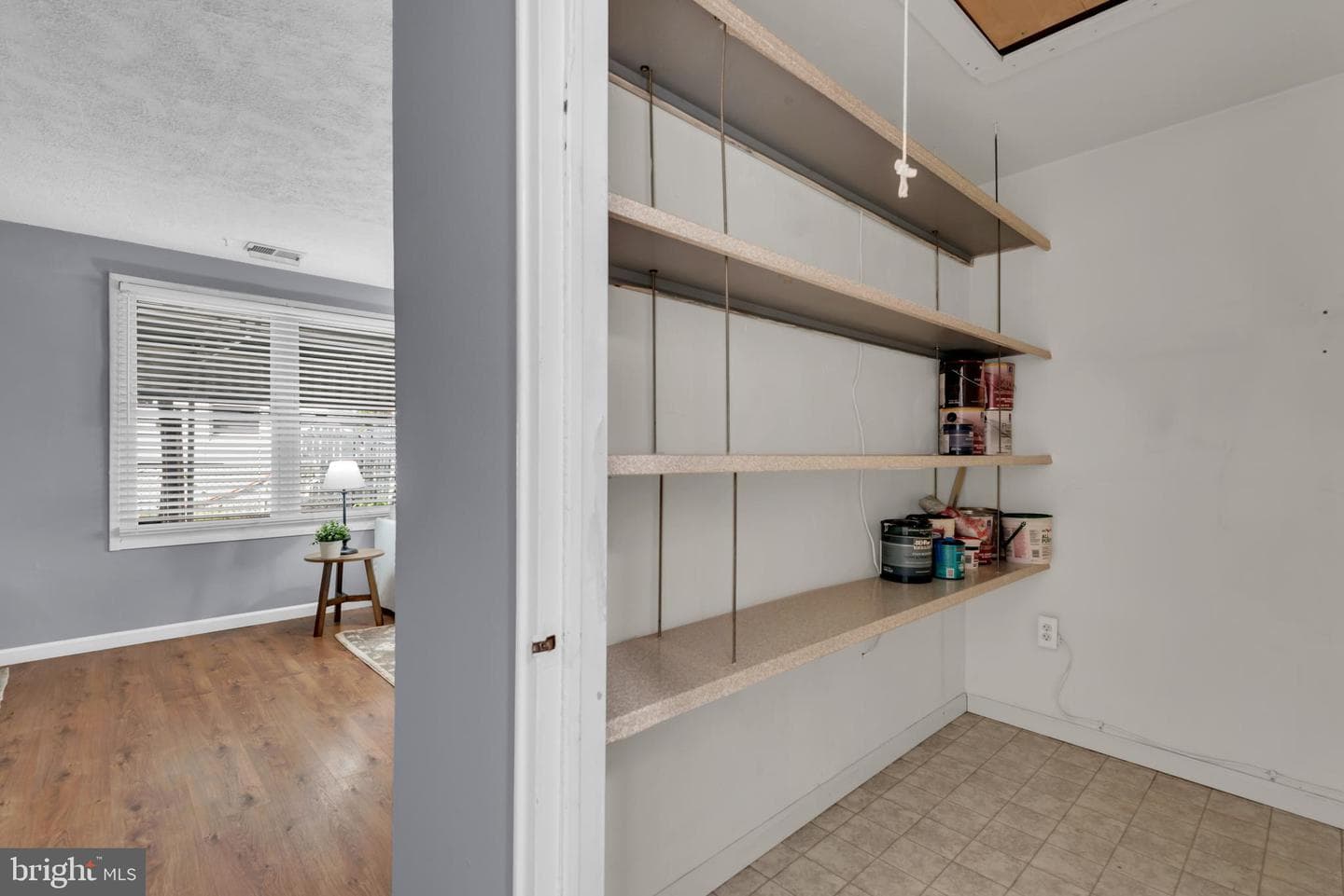 613 Binsted Road photo 24