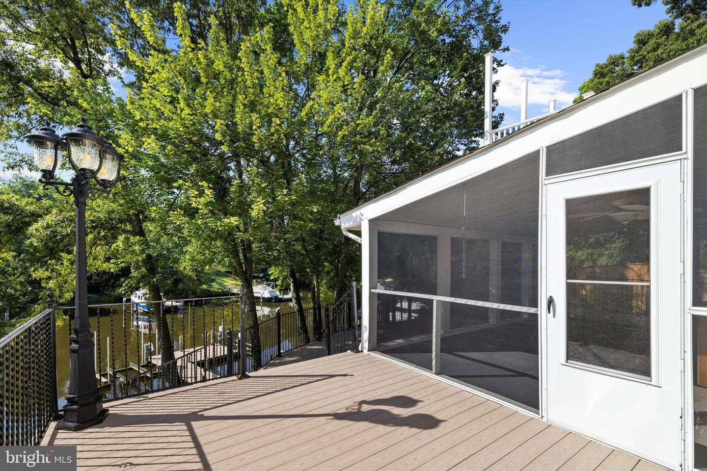 619 Riverside Drive photo 27