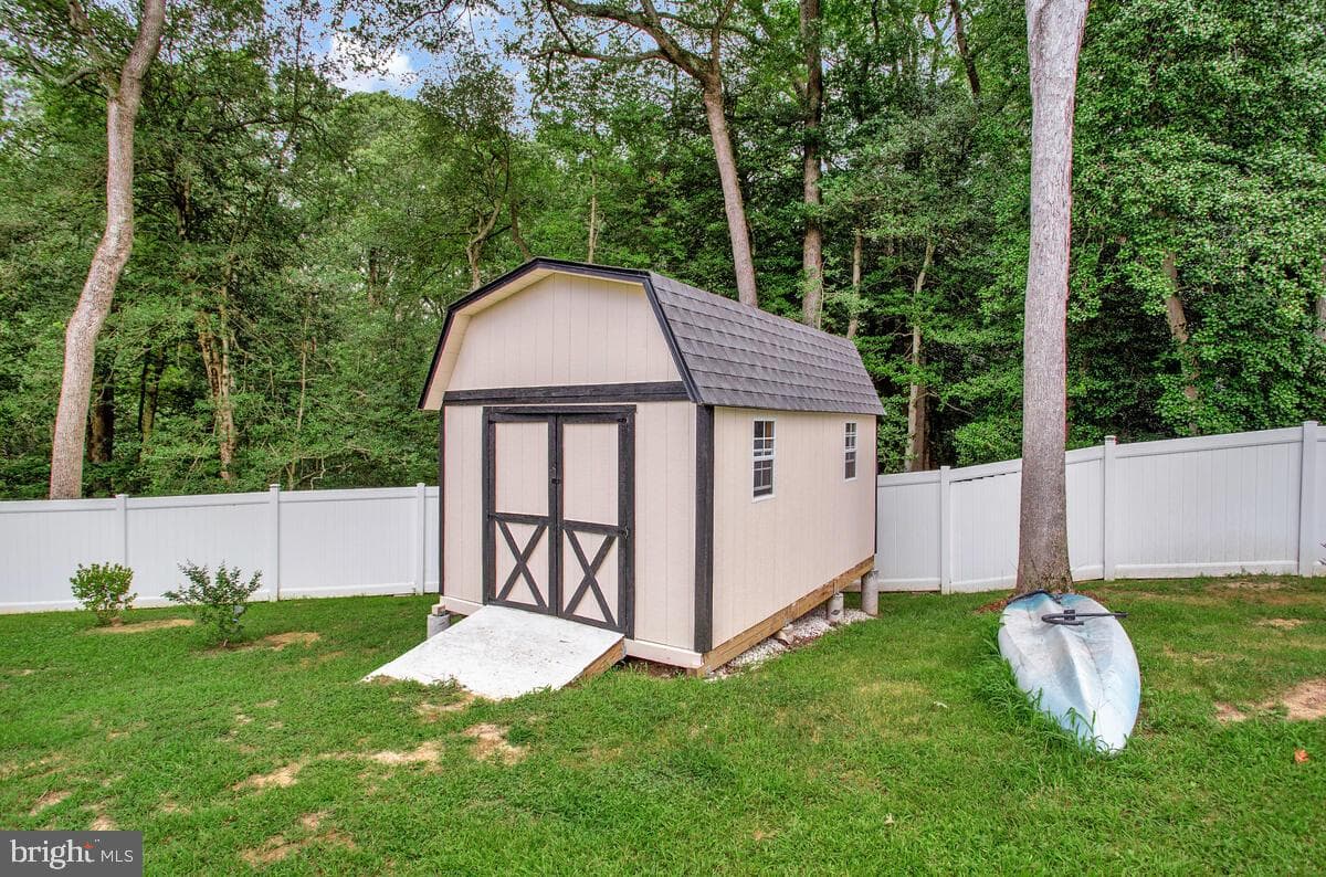 202 Bolden Court photo 28