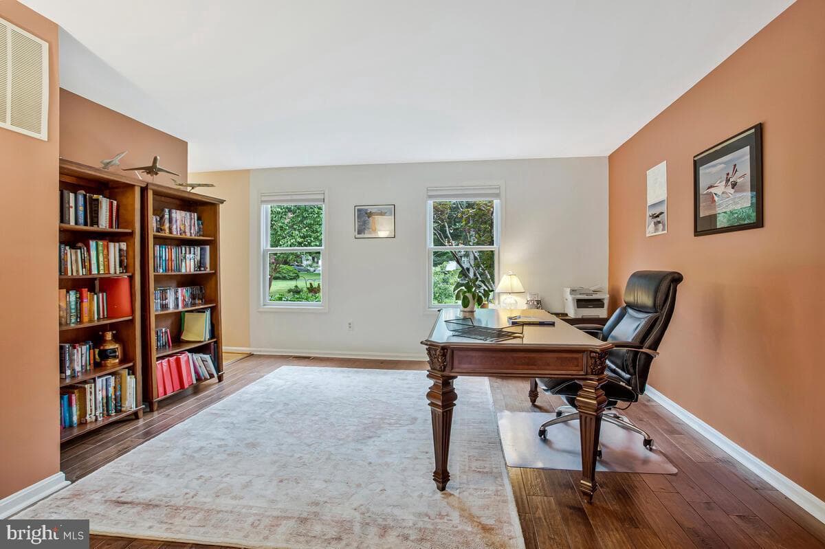 202 Bolden Court photo 4