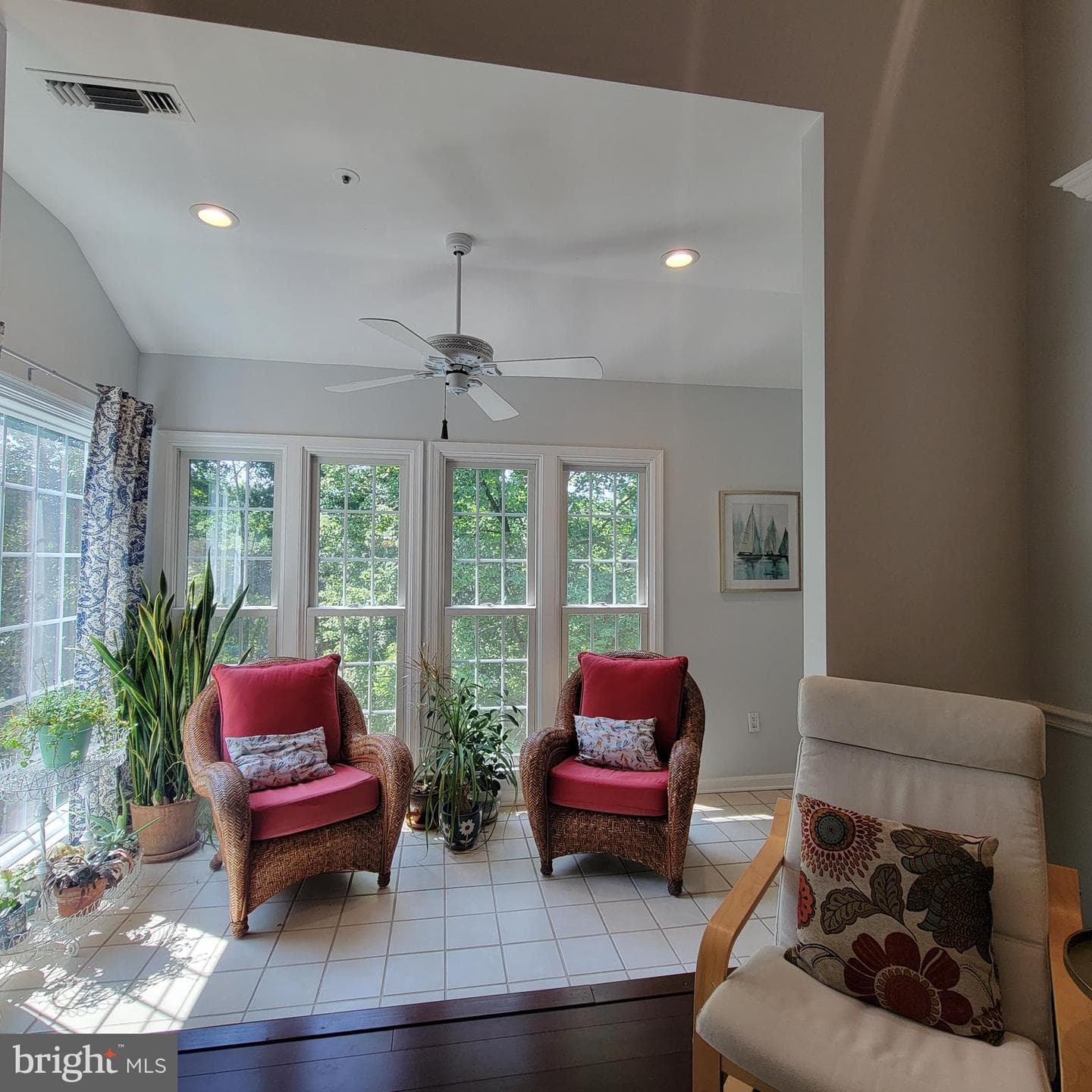 2710 Summerview Way #302 photo 8