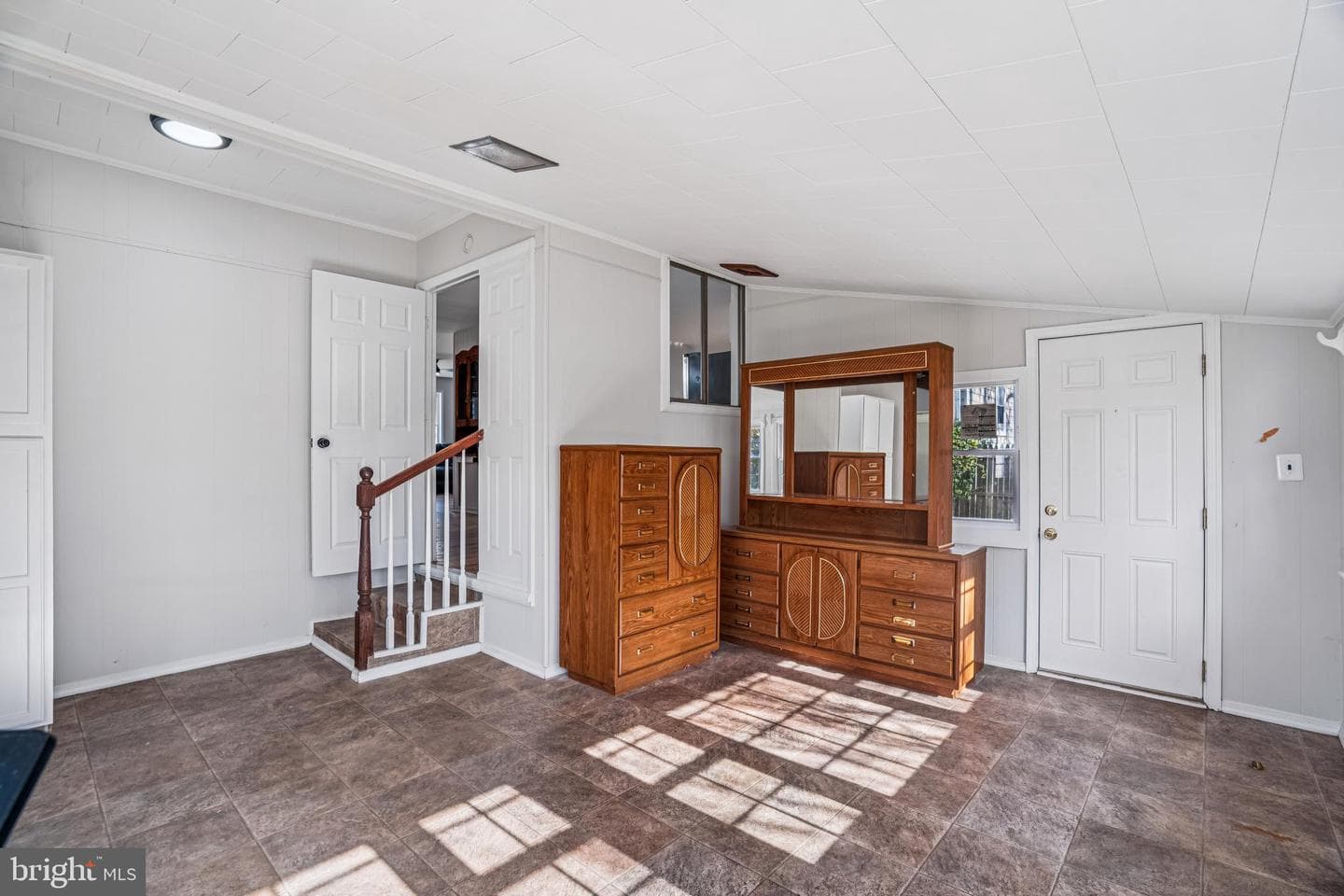3381 Horsehead S photo 10