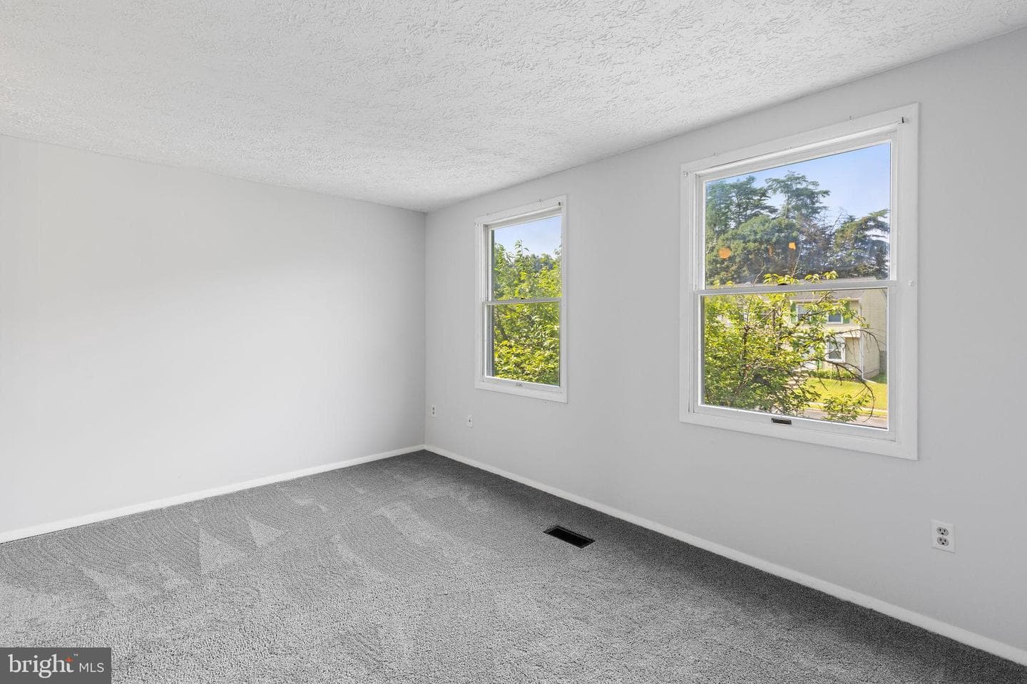 8088 Wolsey Court photo 10