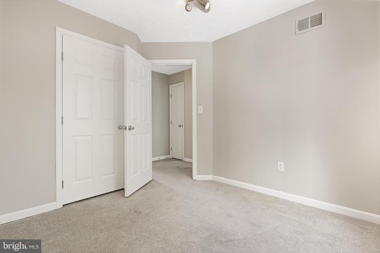 1308 Hollow Glen Ct photo 12