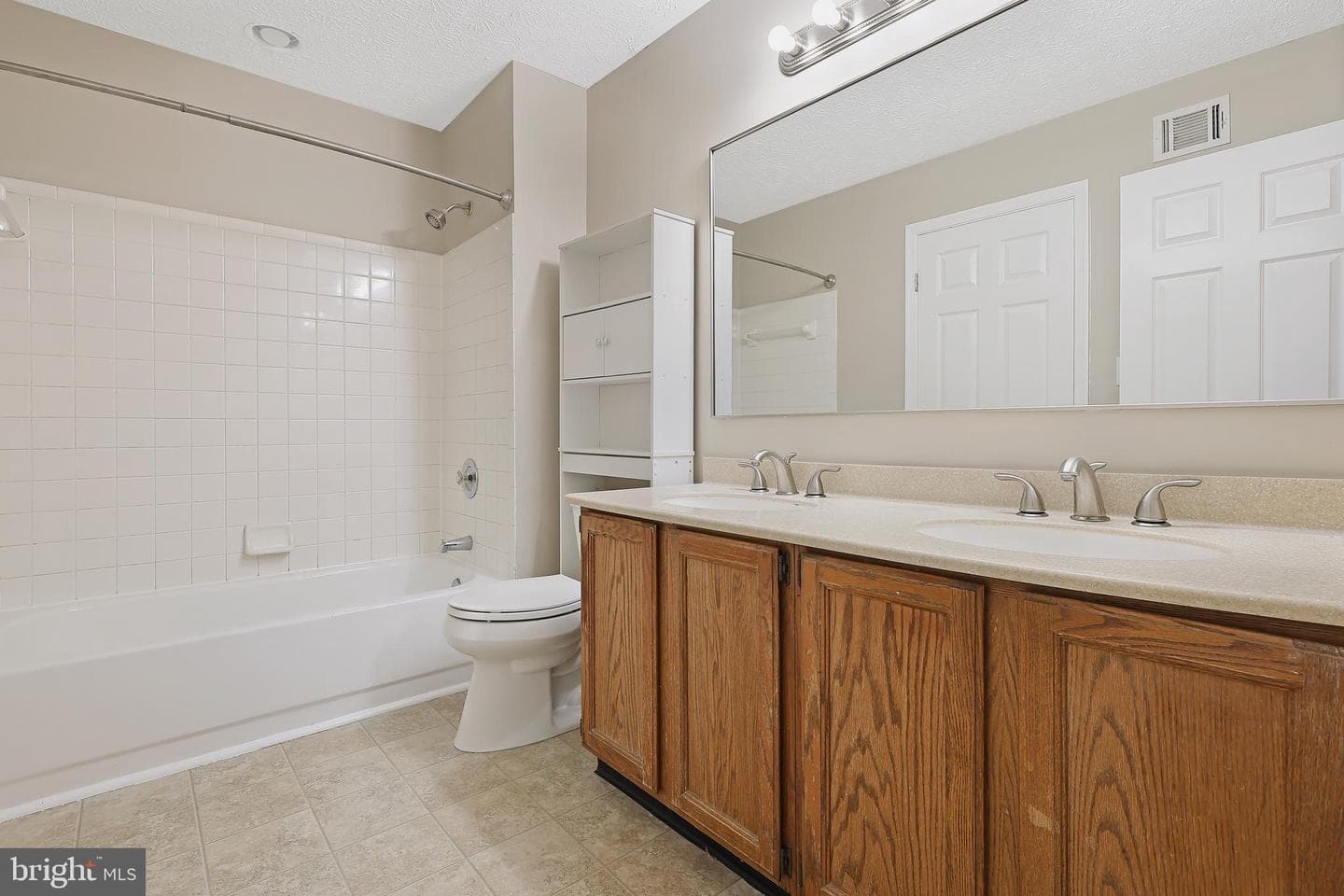 1308 Hollow Glen Ct photo 16