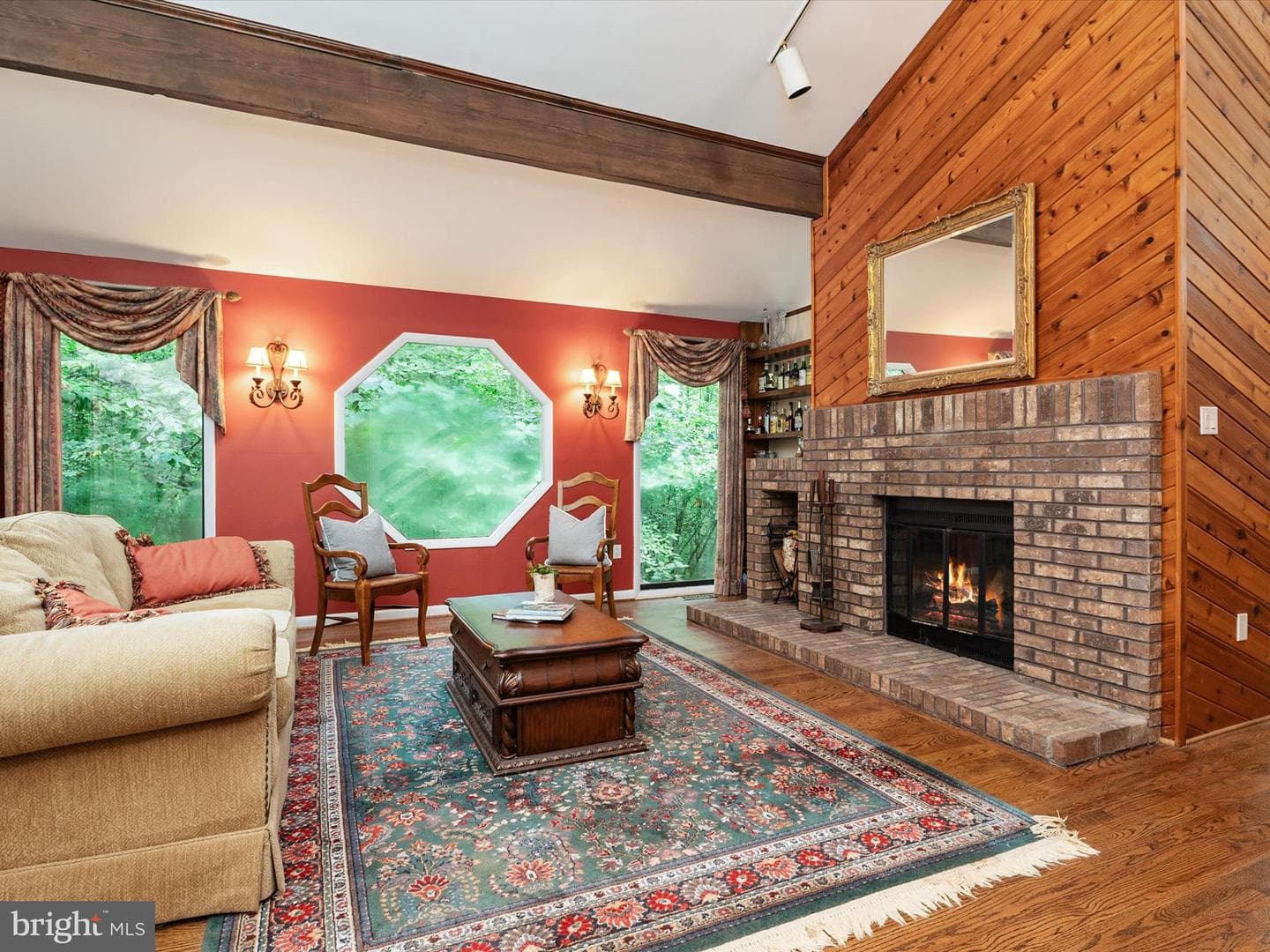 966 Coachway photo 9