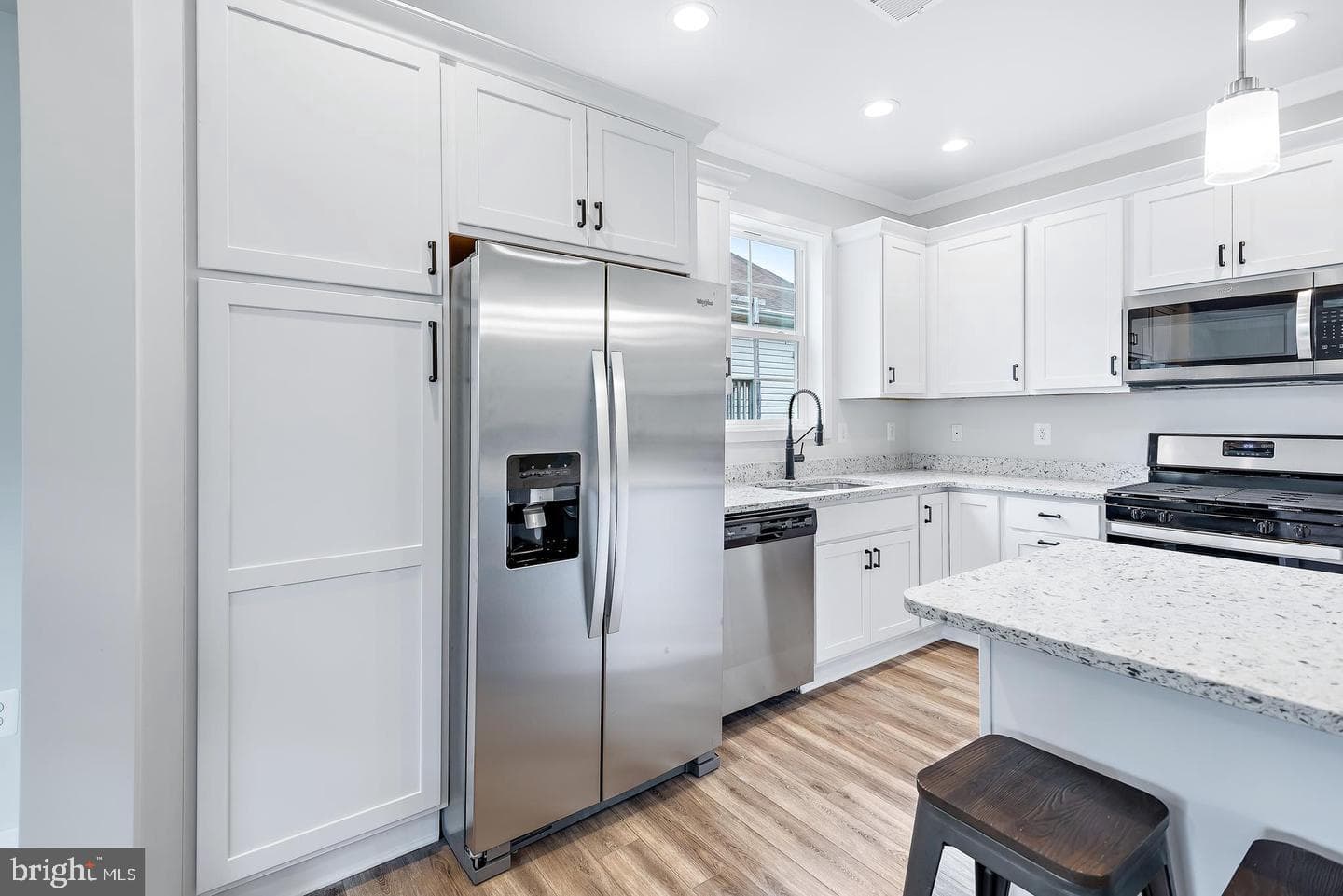 404 Paradise Road photo 10