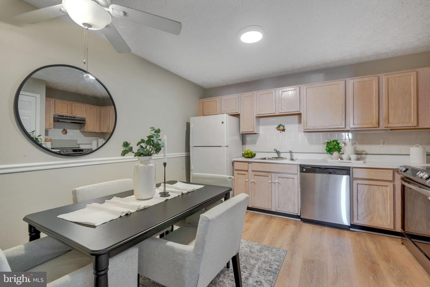 40 Amberstone Court photo 5