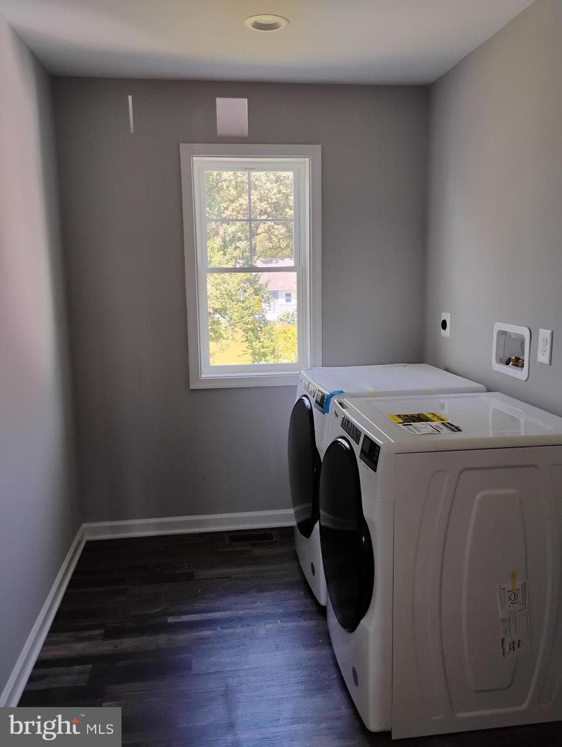 342 Beach Avenue photo 17