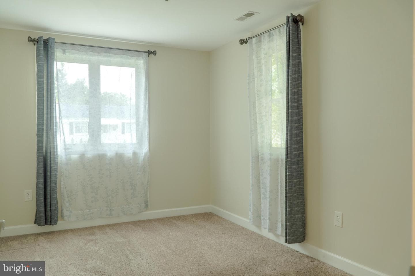 713 Cotter Road photo 14
