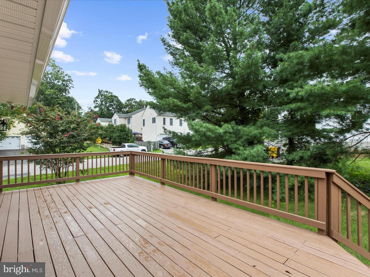 130 Clarence Avenue photo 33