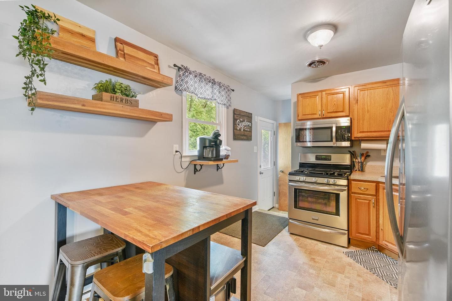 508 Alden Street photo 14