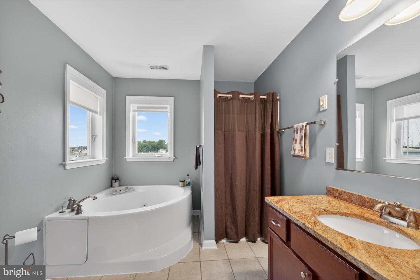 3762 Beach Drive Boulevard photo 17