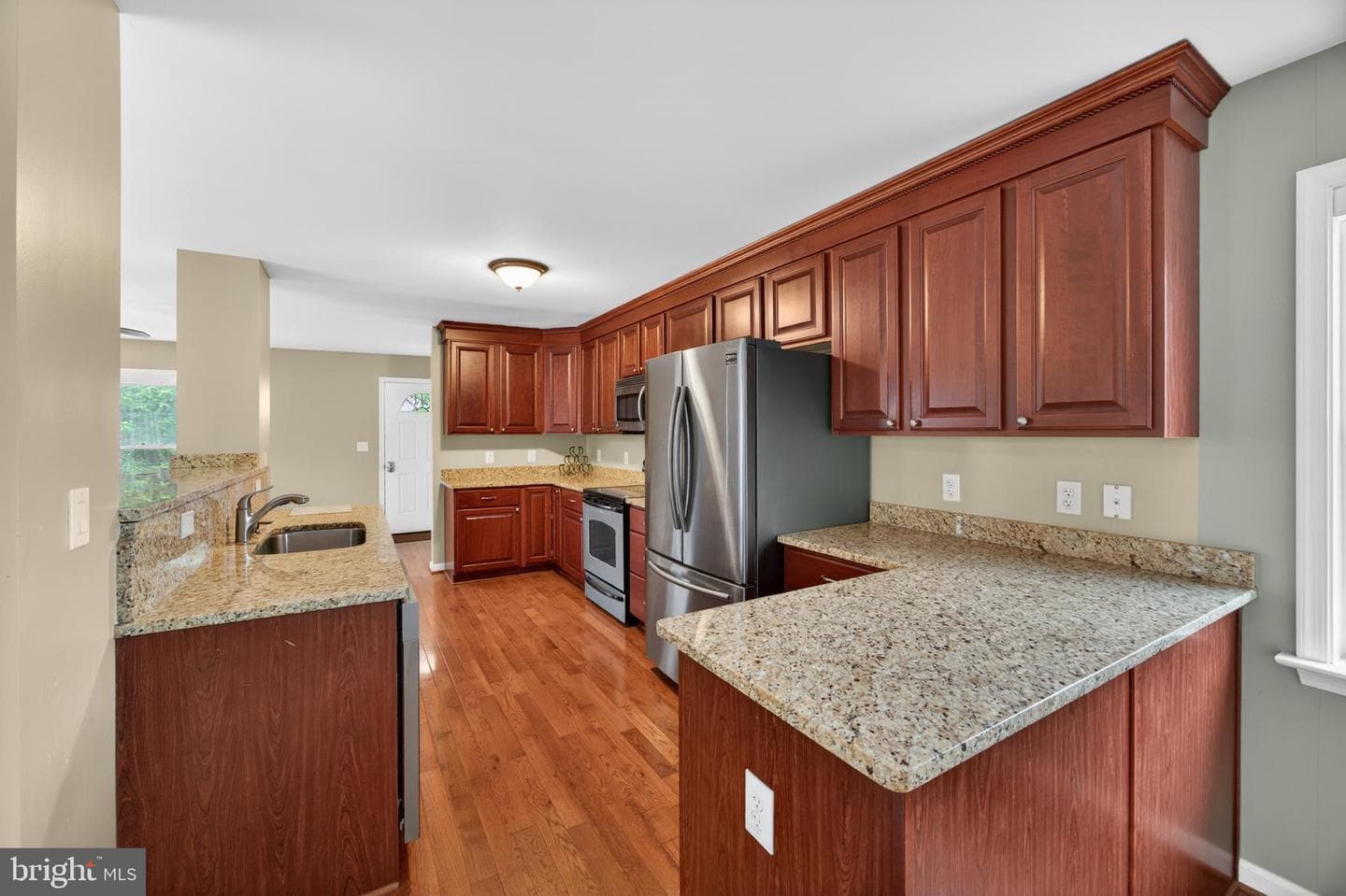 3762 Beach Drive Boulevard photo 9