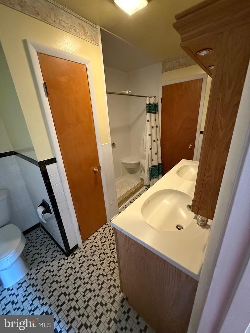 895 Gordon Drive photo 20