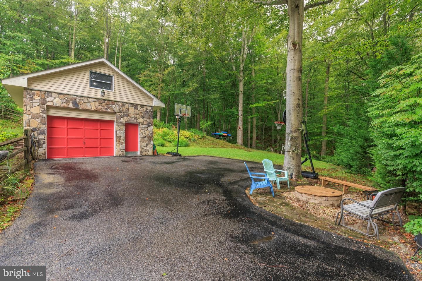 2114 Hallmark Drive photo 51