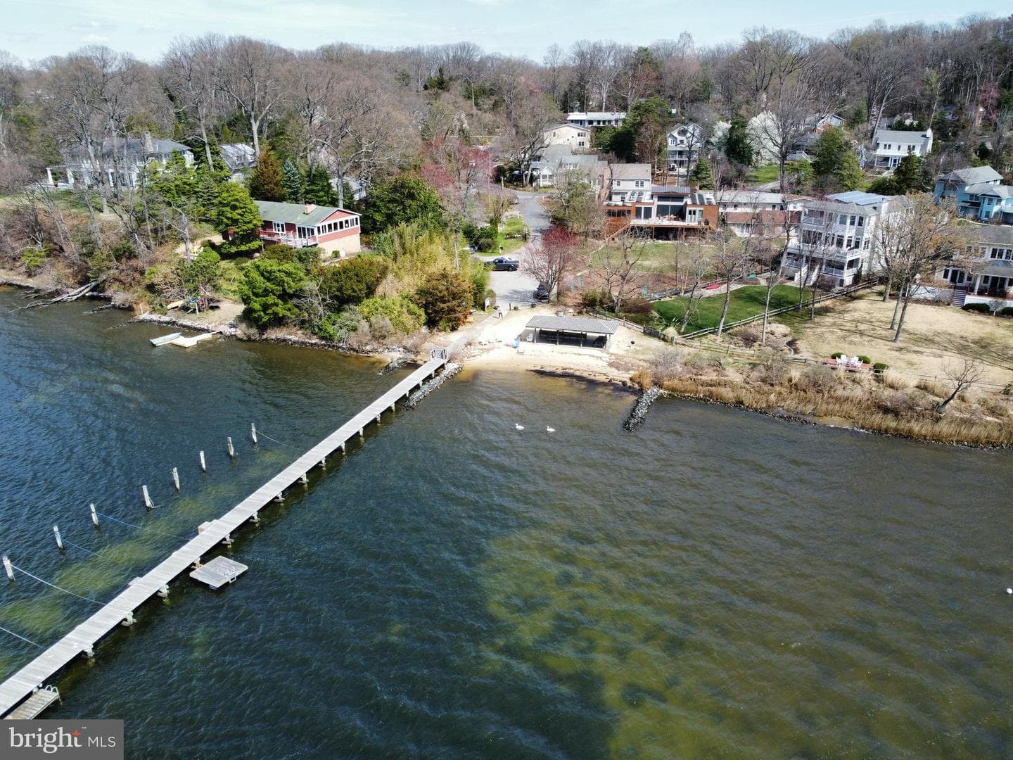 111 Round Bay Road photo 3