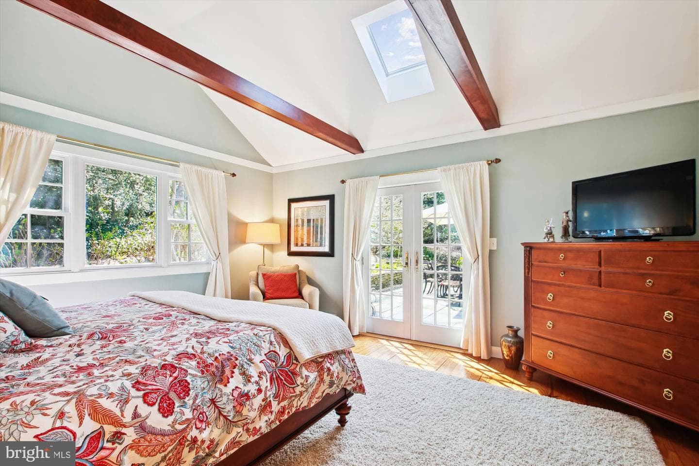 111 Round Bay Road photo 8