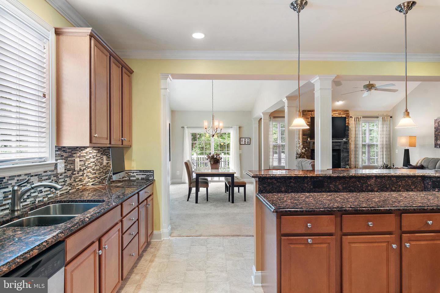 539 Donner Way photo 22