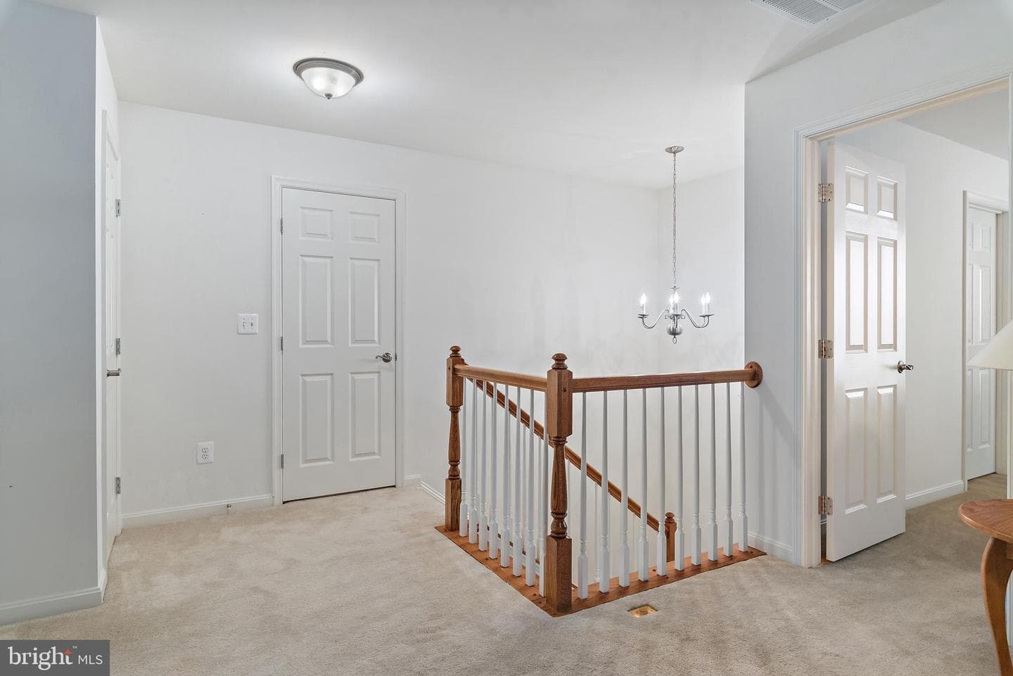 539 Donner Way photo 38