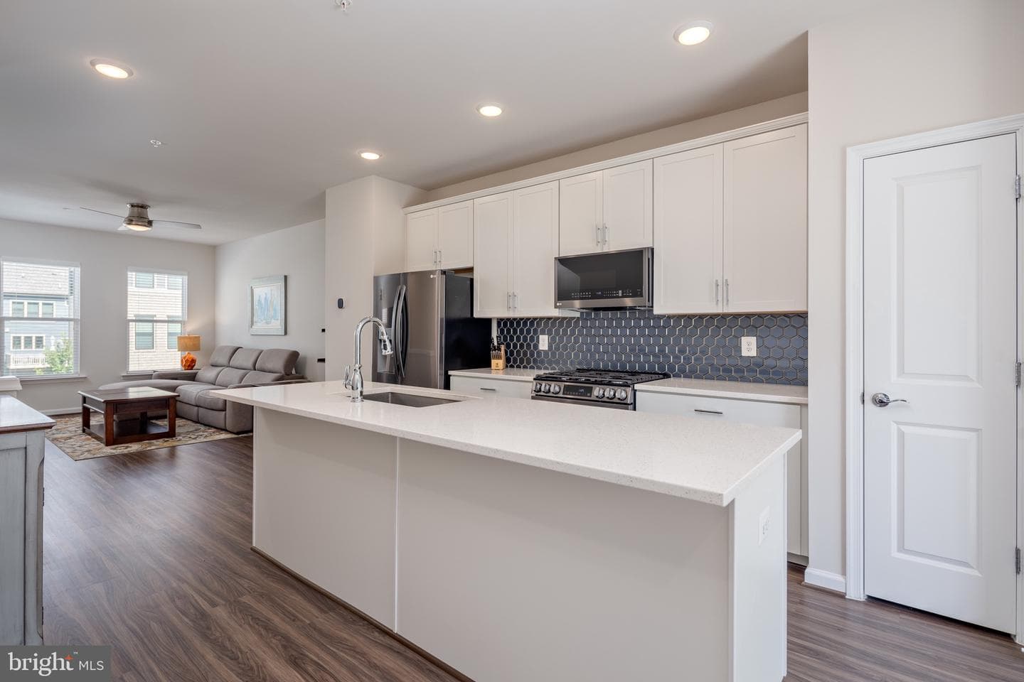 3393 Cormorant Drive photo 12
