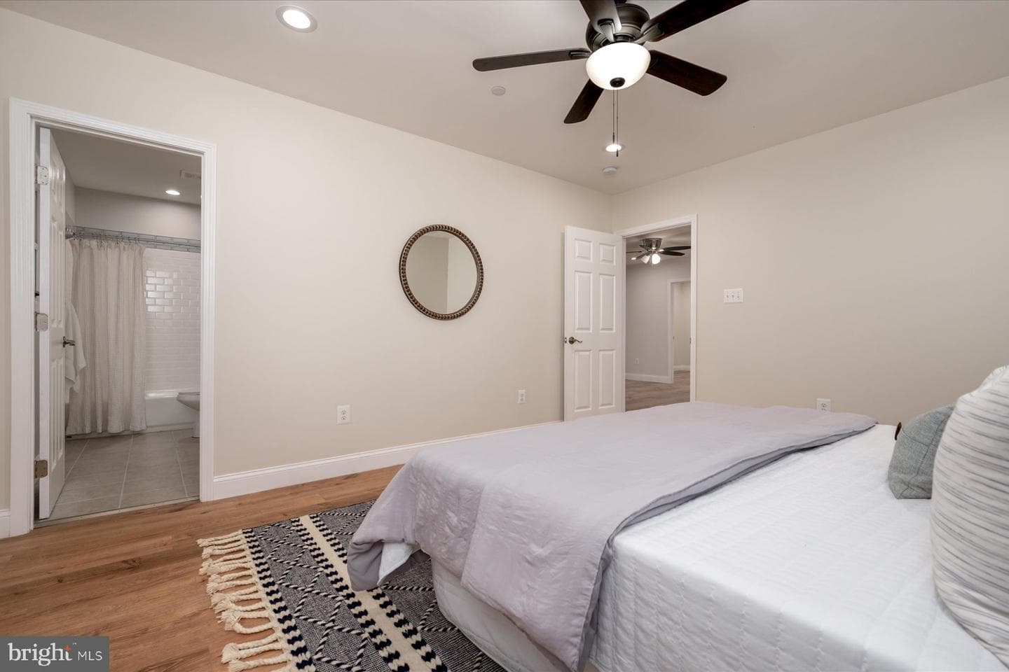 1400 Lower View Court photo 15